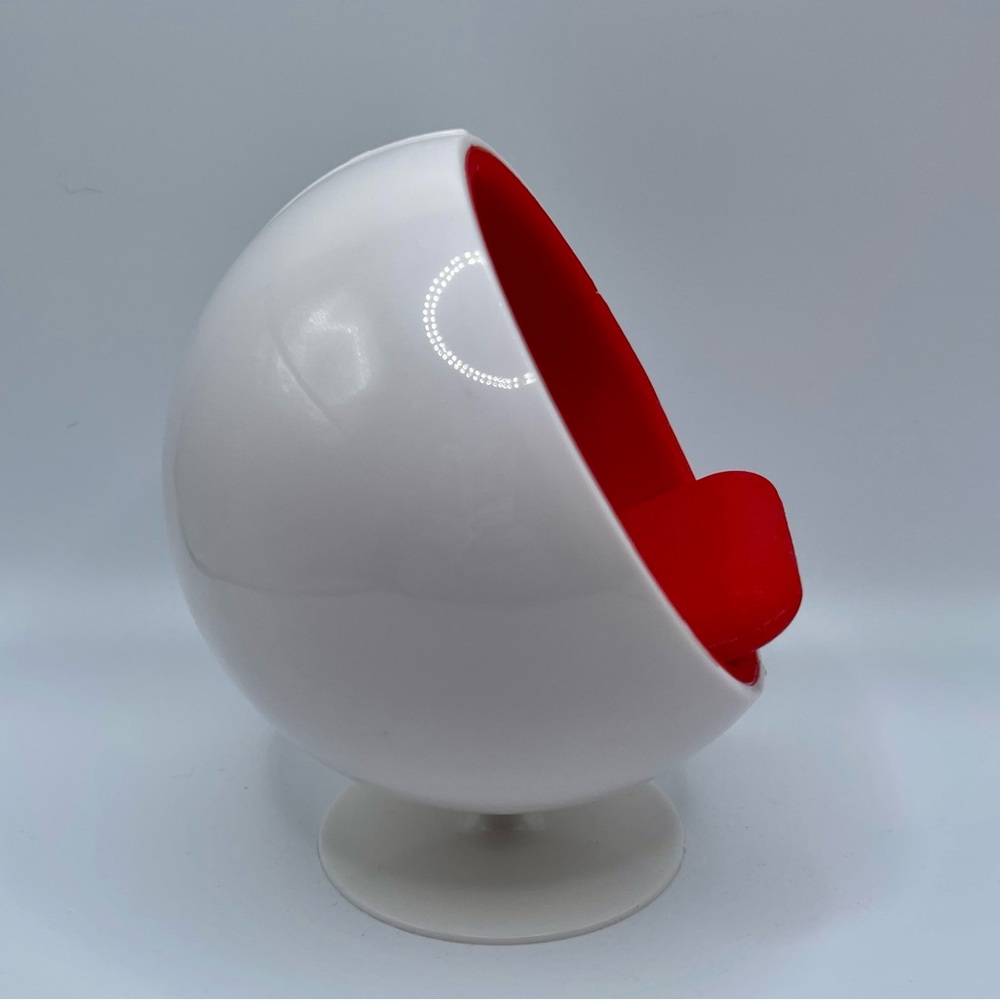 Miniature 1:12 Mid Century Modern Ball Chair, Egg Chair Iconic Design Mini - Picture 3 of 5